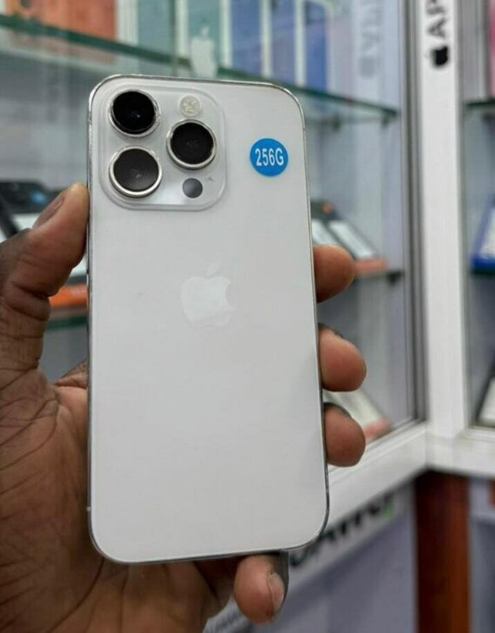 iPhone 14 Pro 256 Go Argent