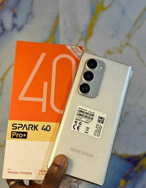 Tecno Spark 40 Pro - Smartphone