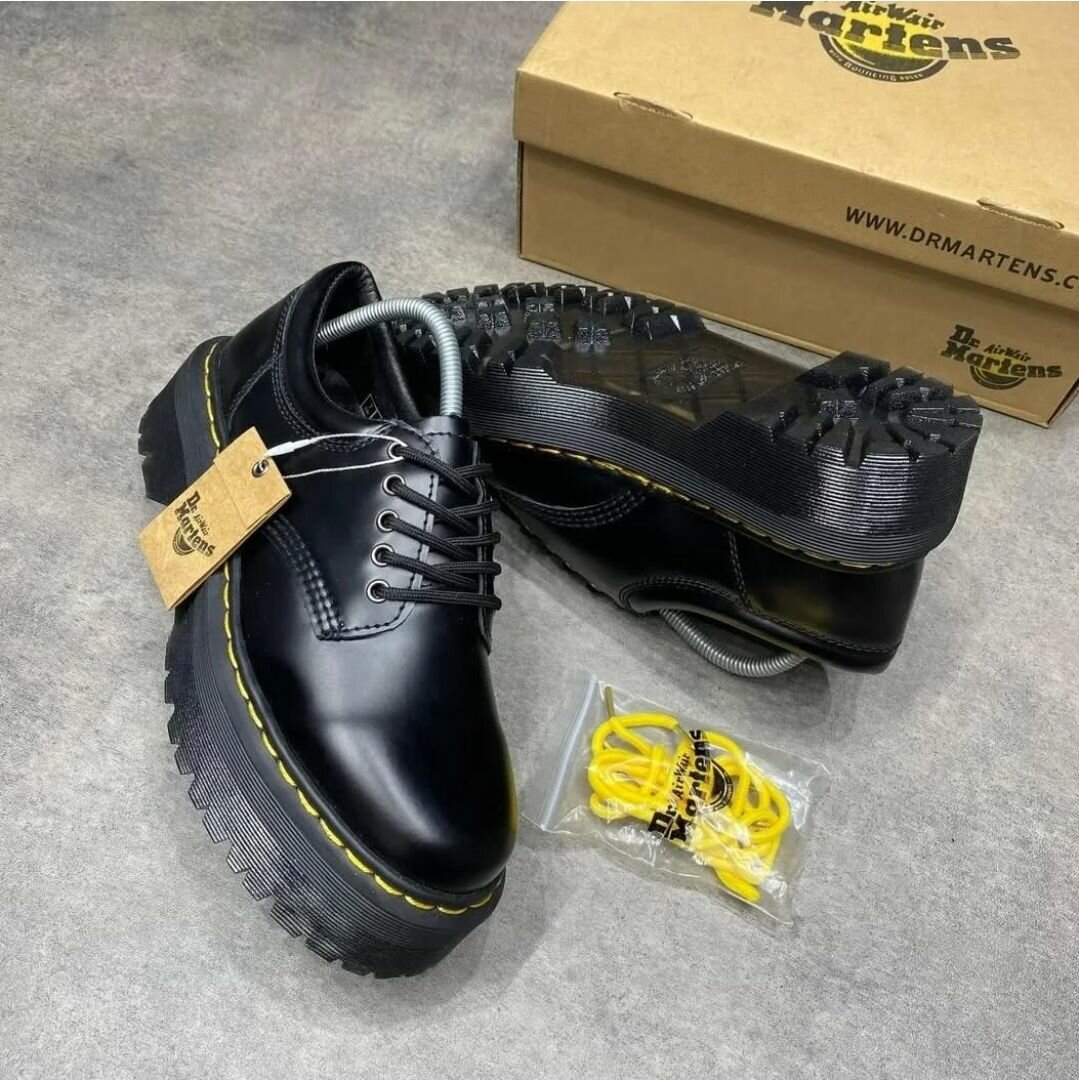 Chaussures Dr. Martens Noires