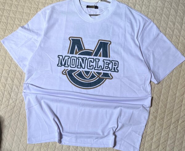 T-shirts imprimés tendance