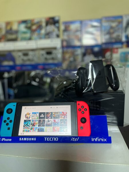 Nintendo Switch +15 jeux