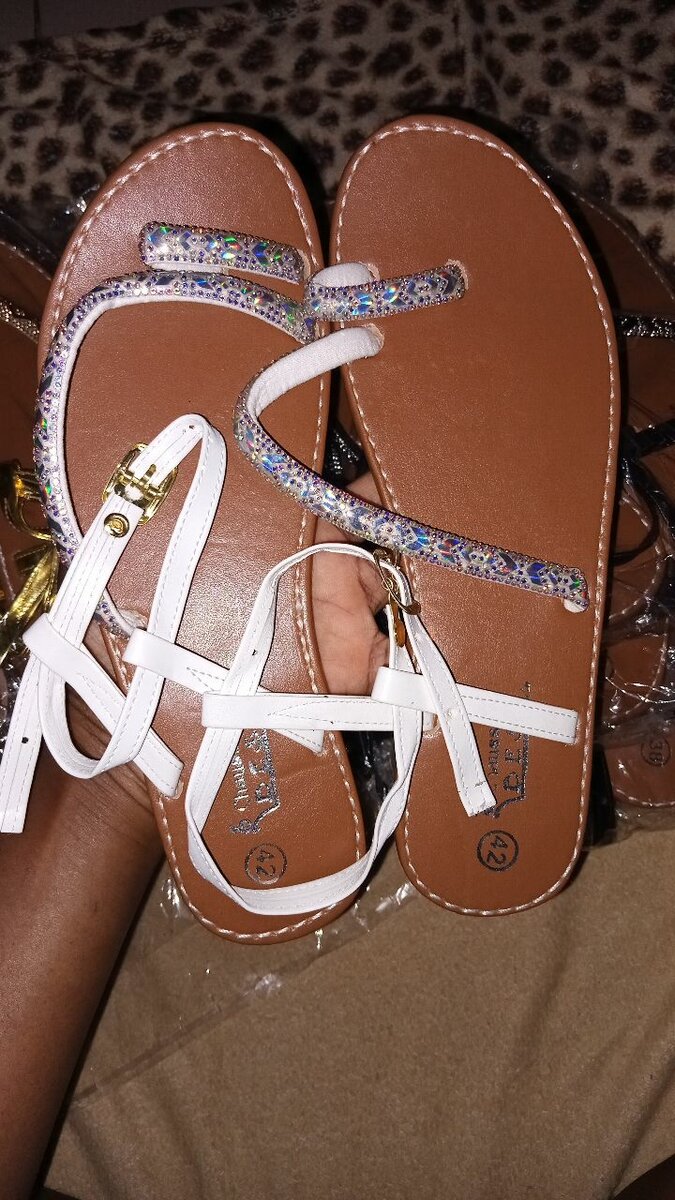 Sandales Chic et Confortable