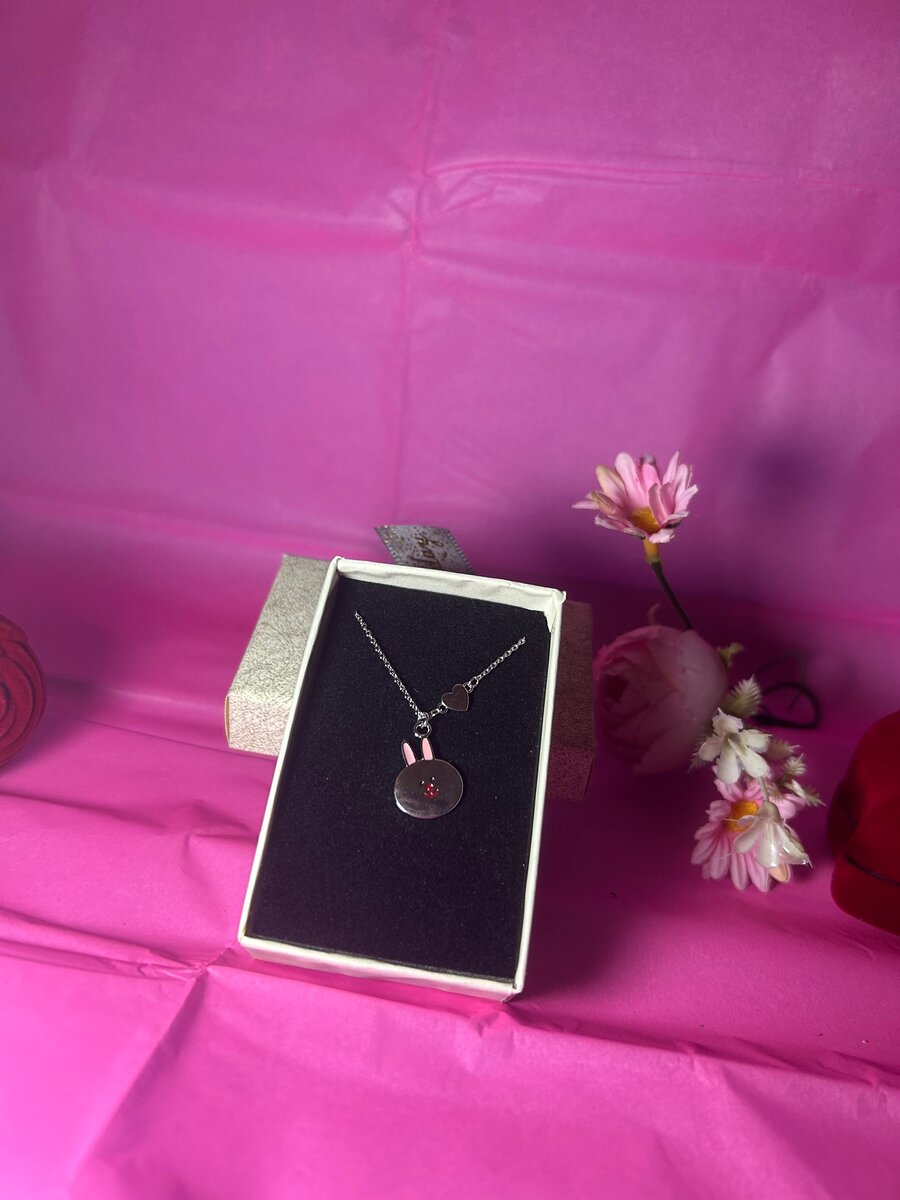 Collier avec pendentif en argent