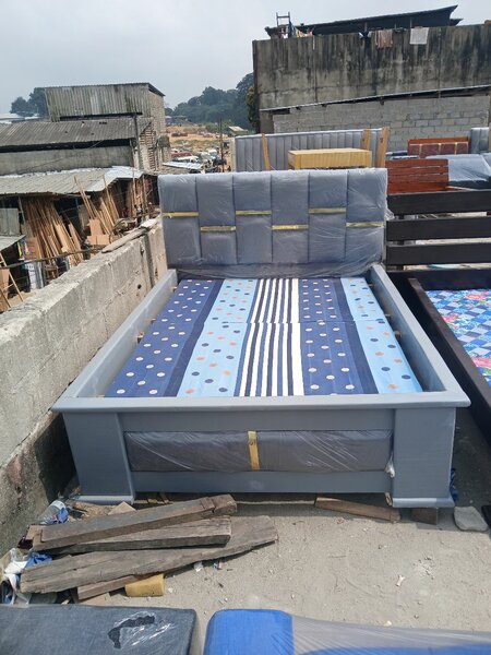 Lit 2place disponible