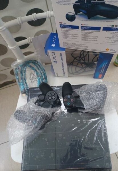 Console PS3 avec Manettes Sony