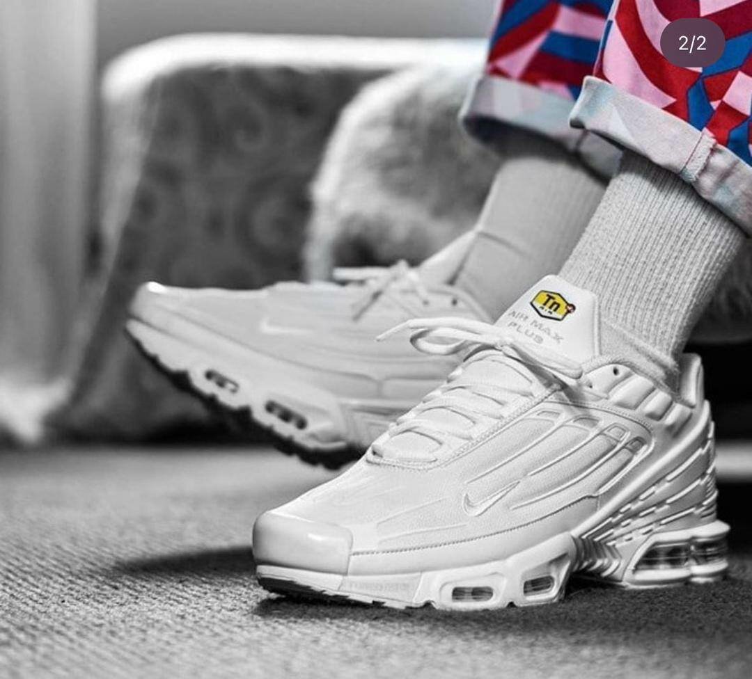 Chaussures de sport blanches tendance