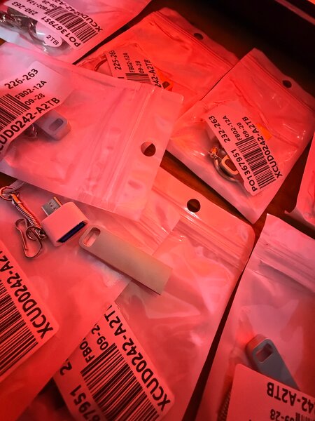 Clé USB 2TB Rétractable