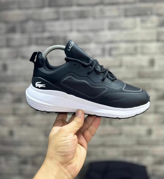 Baskets Lacoste confort légendaire