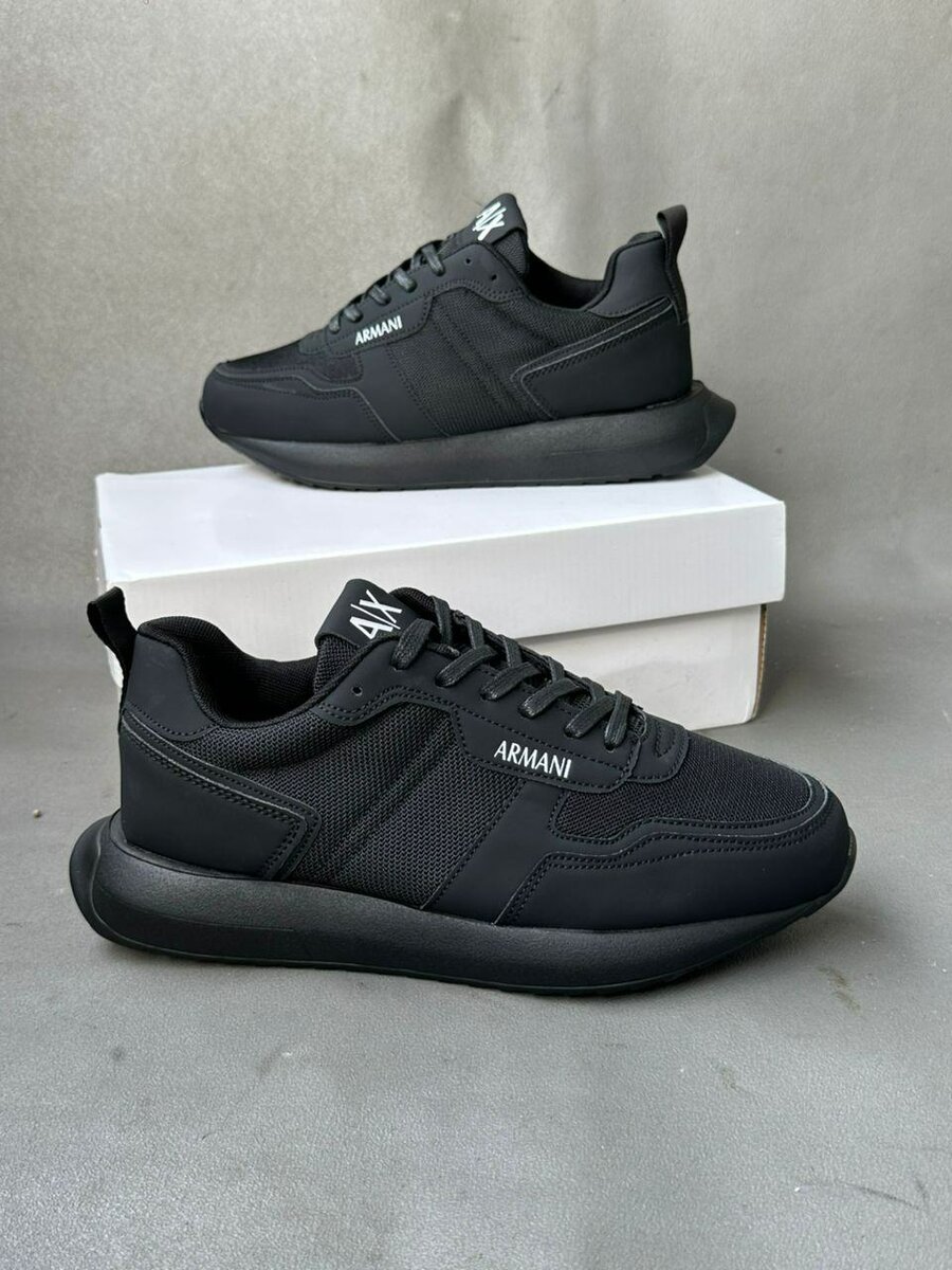 Baskets Noires Armani Homme