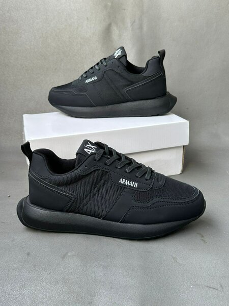 Baskets Noires Armani Homme