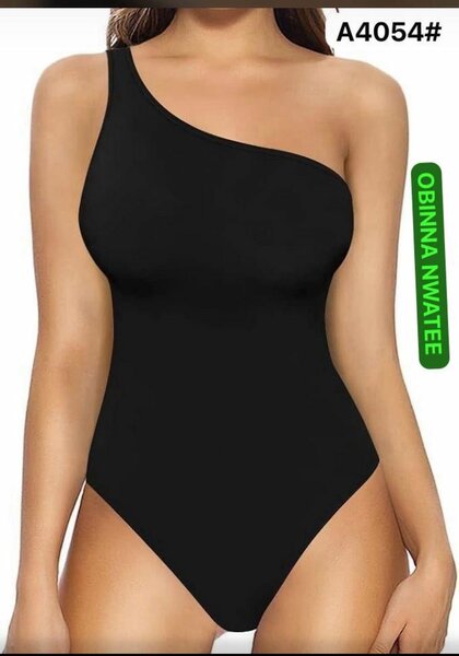 Maillot bain asymétrique