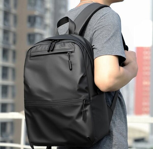 Sac à dos noir imperméable