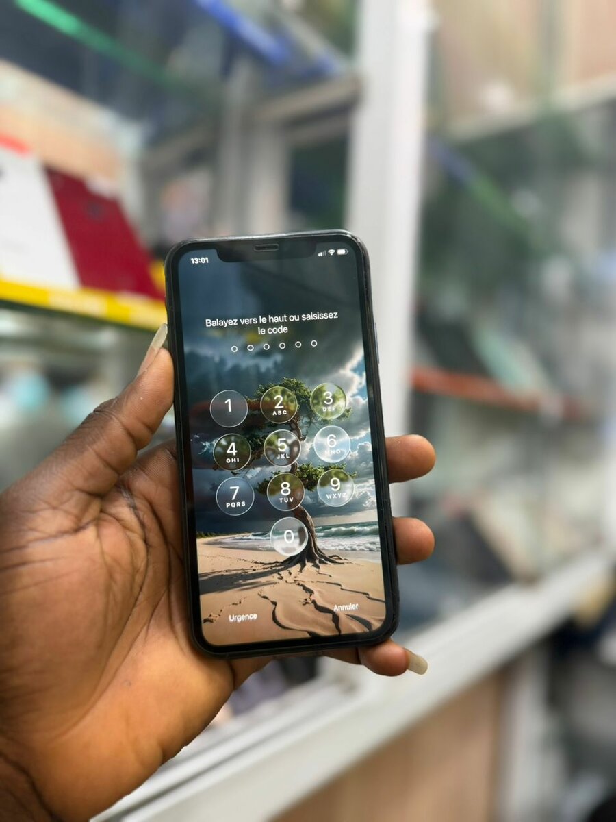 iPhone 11 64GB Noir Débloqué