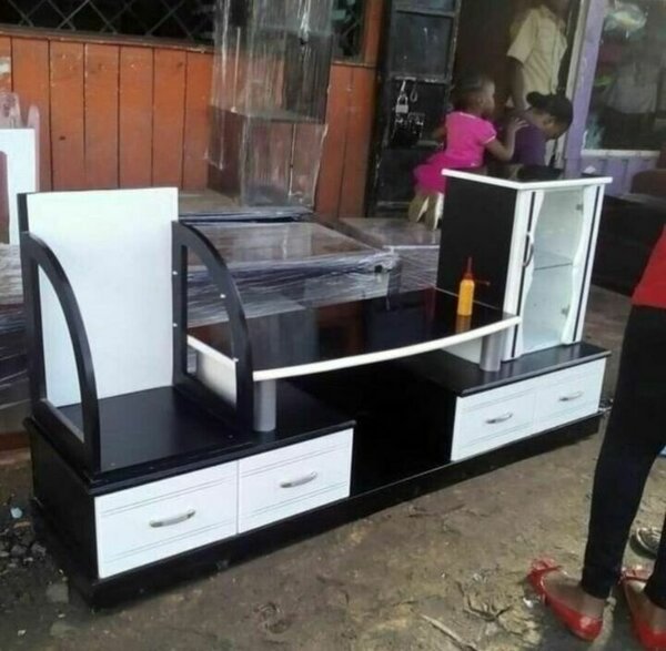 Meuble TV moderne avec rangement