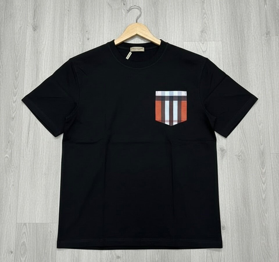 T-shirts à motifs modernes