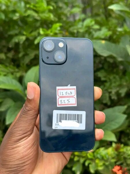 iPhone 13