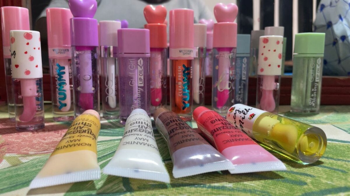 Ensemble Brillant à Lèvres Coloré