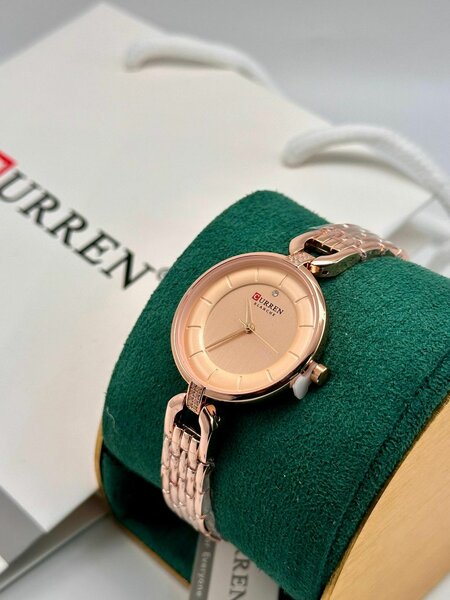 Montre élégante Curren pour femmes