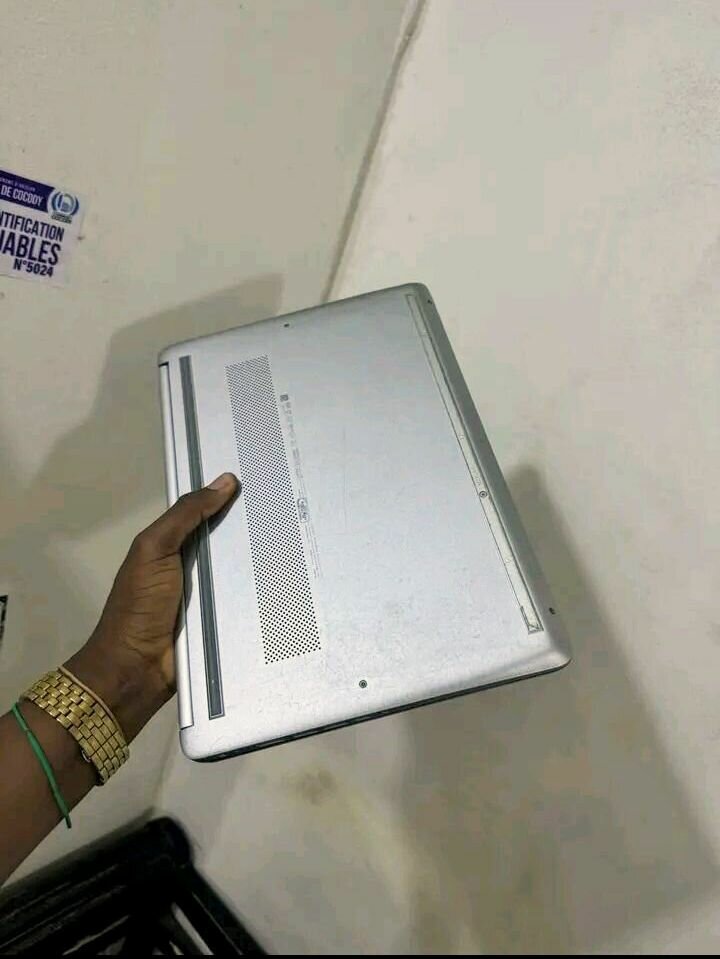 Ordinateur portable HP reconditionné - Silver