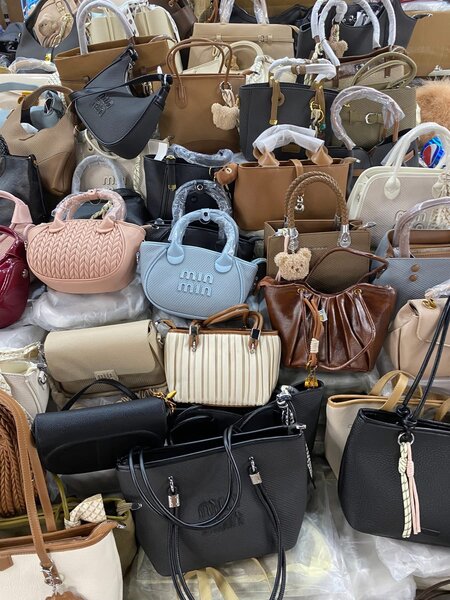 Sacs à main élégants variés