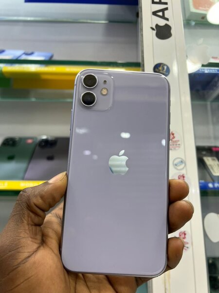 iPhone 11 64g en bon état