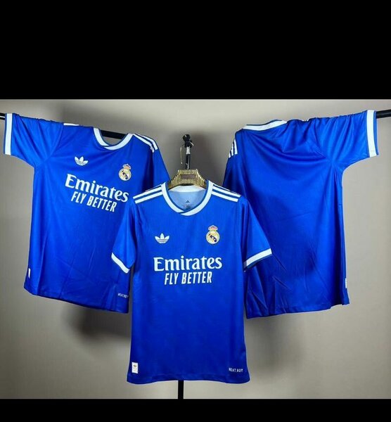 Maillot de Foot Real Madrid Adidas