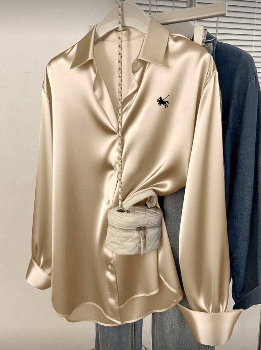 Chemise en satin élégante