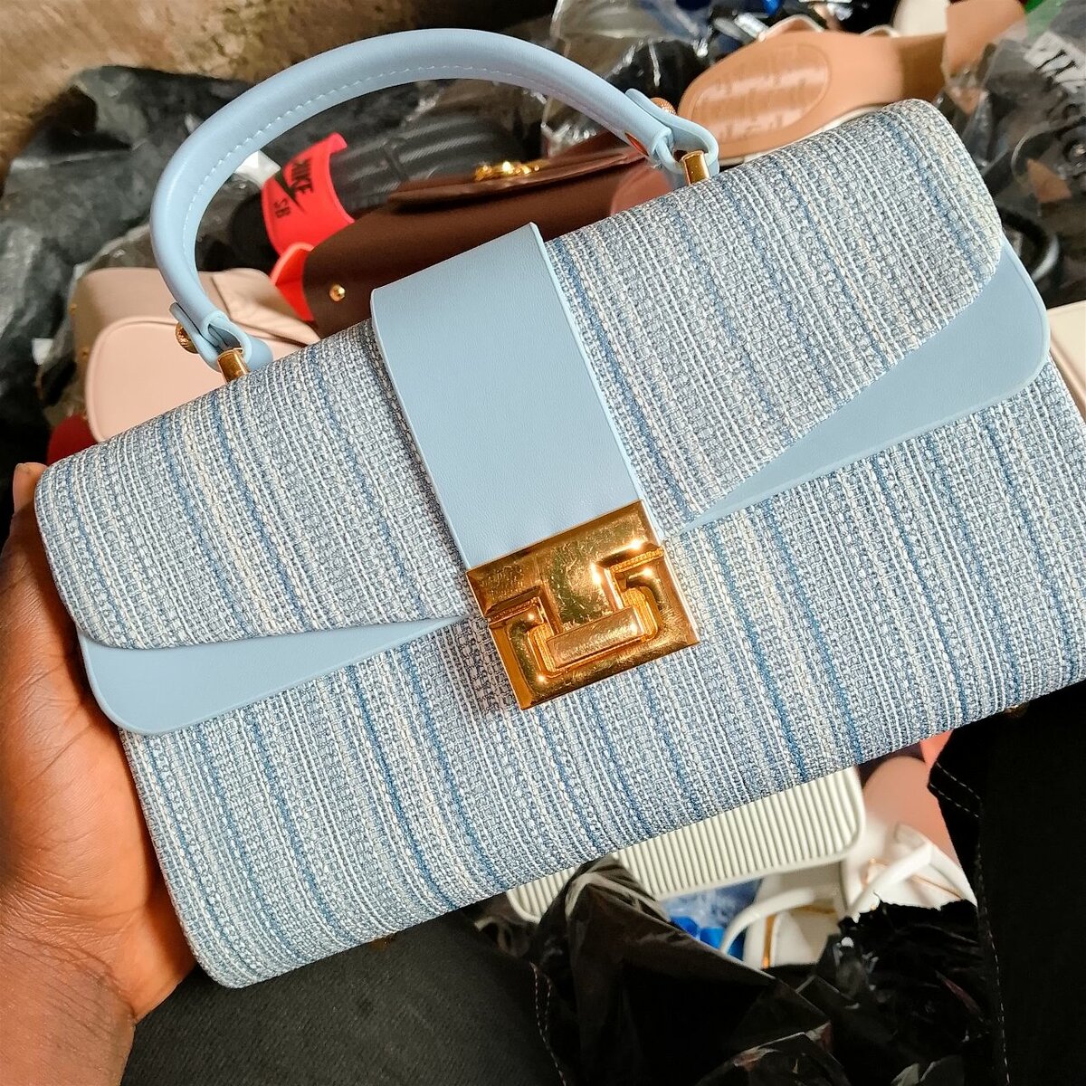 Sac à main chic en tweed