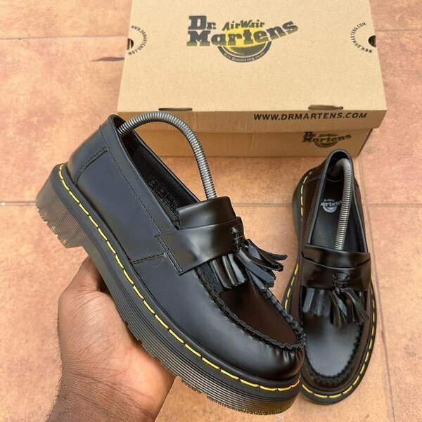 Mocassins noirs Dr. Martens