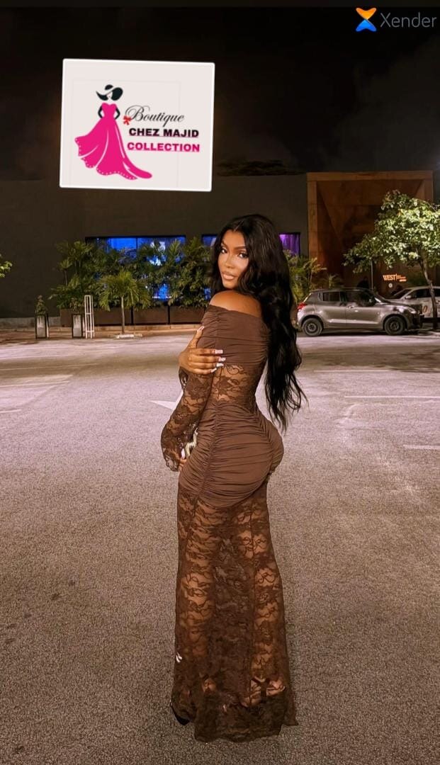 Robe longue en dentelle élégante