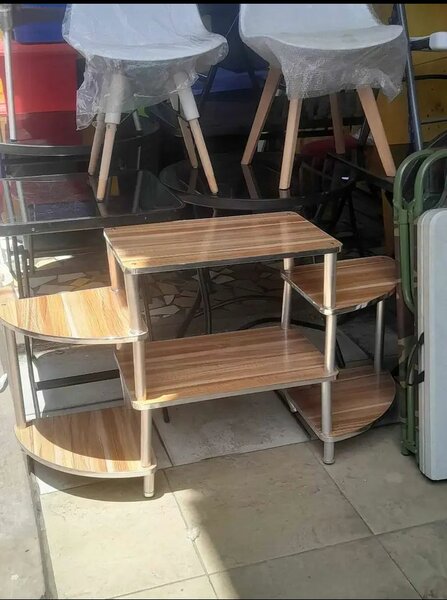 Étagère bois moderne