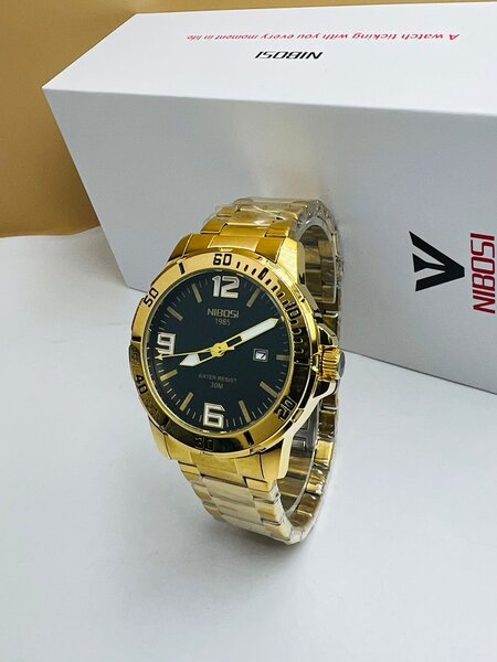 Montres en Or Éclatant