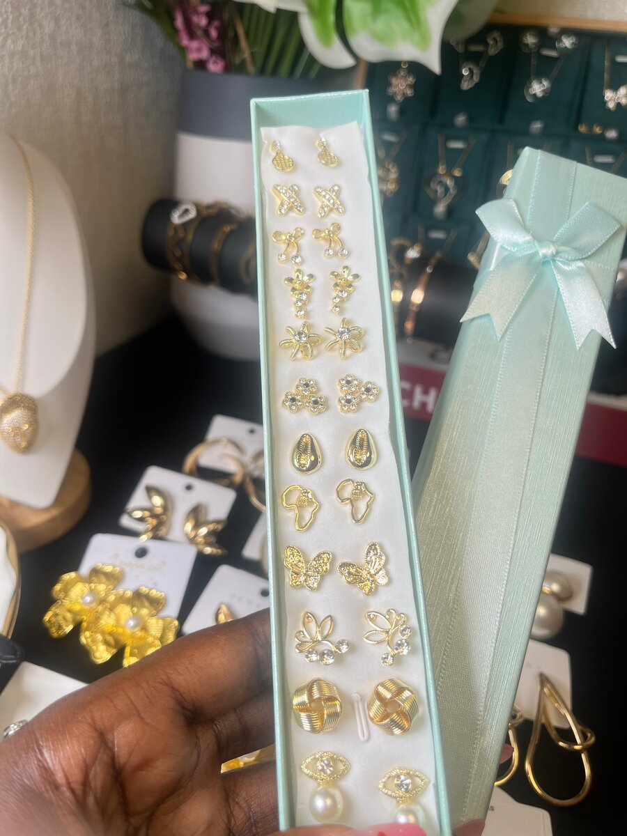 Set de Boucles d'Oreilles Dorées