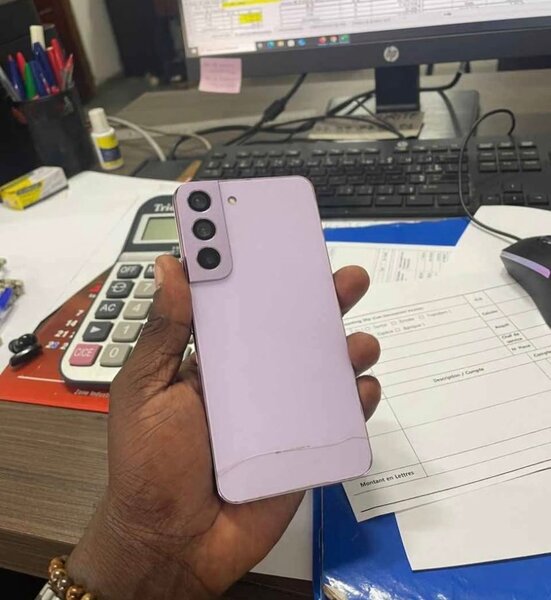 Samsung Galaxy S23 5G rose