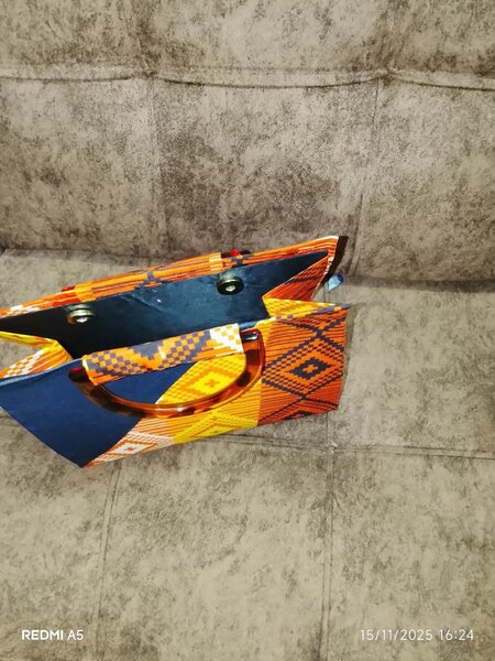 Sac à main en tissu coloré