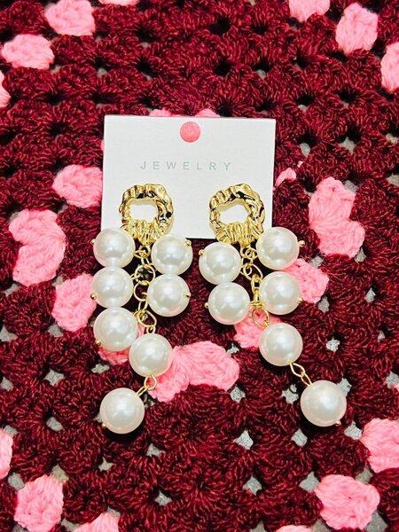 Boucles d'oreilles pendantes perles