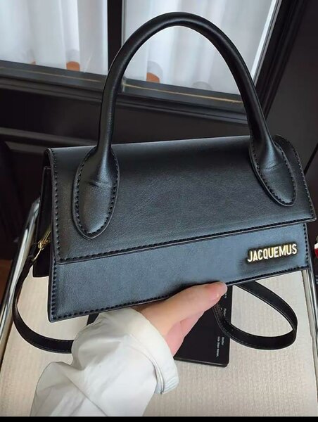 Sac à main noir élégance