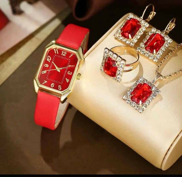 Ensemble Montre et Bijoux Éclatants