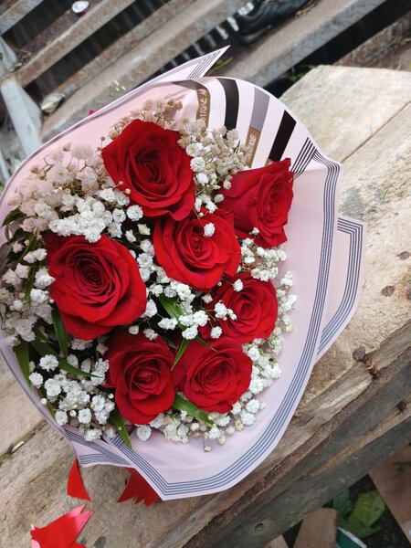 Bouquet de roses rouges élégantes