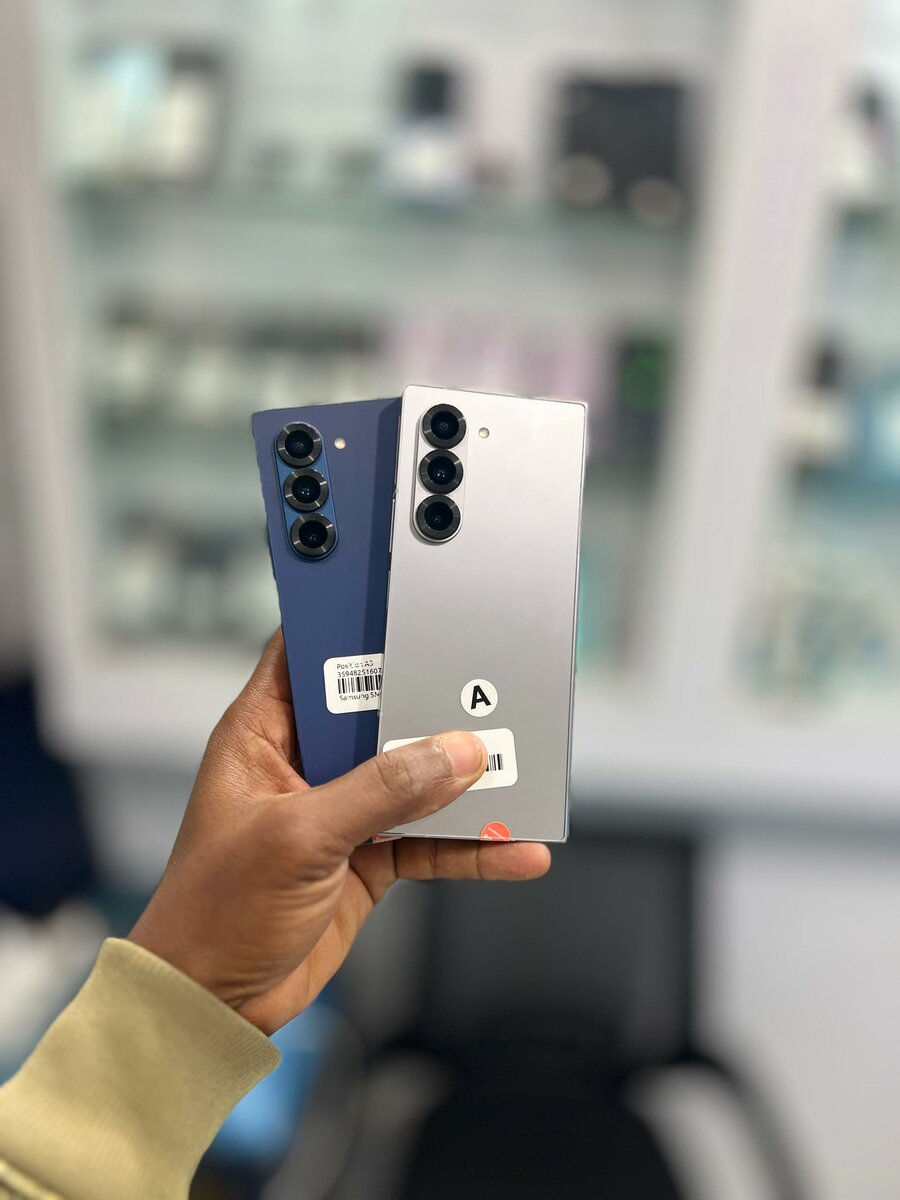 Samsung Galaxy Z Fold 6 Casi