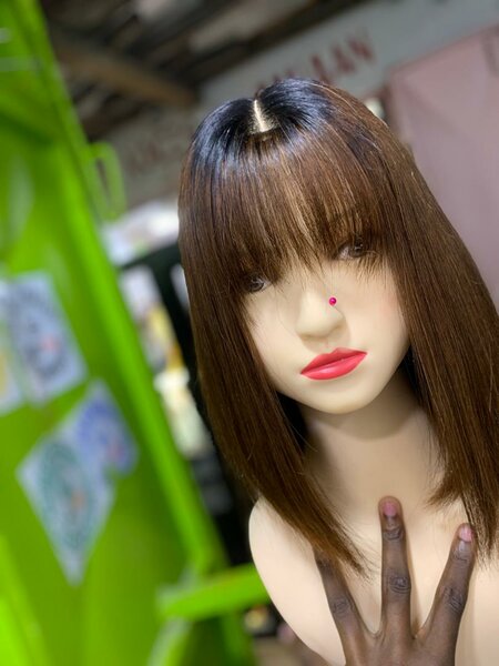 Perruque Droite avec Frange