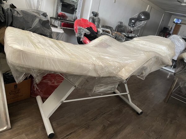 Lit de massage pliable