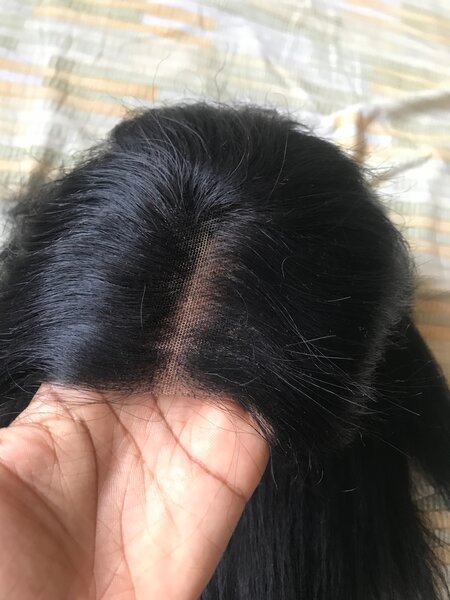 Perruque en dentelle noire