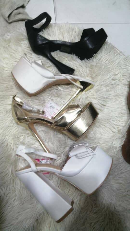 Sandales à talons glamour