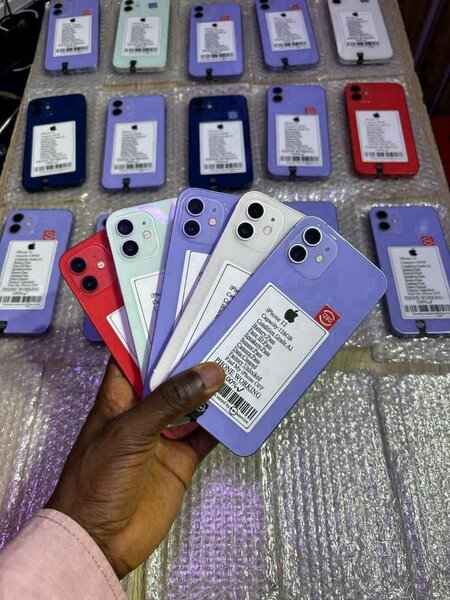 Smartphones multicouleurs 5G