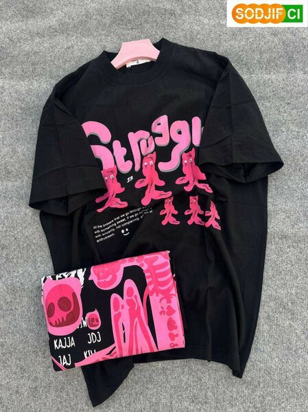 T-shirt graphique "Struggle"