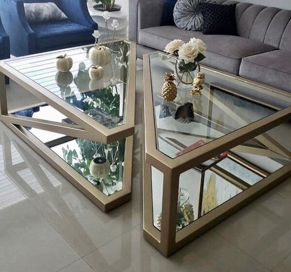 Table basse moderne en verre