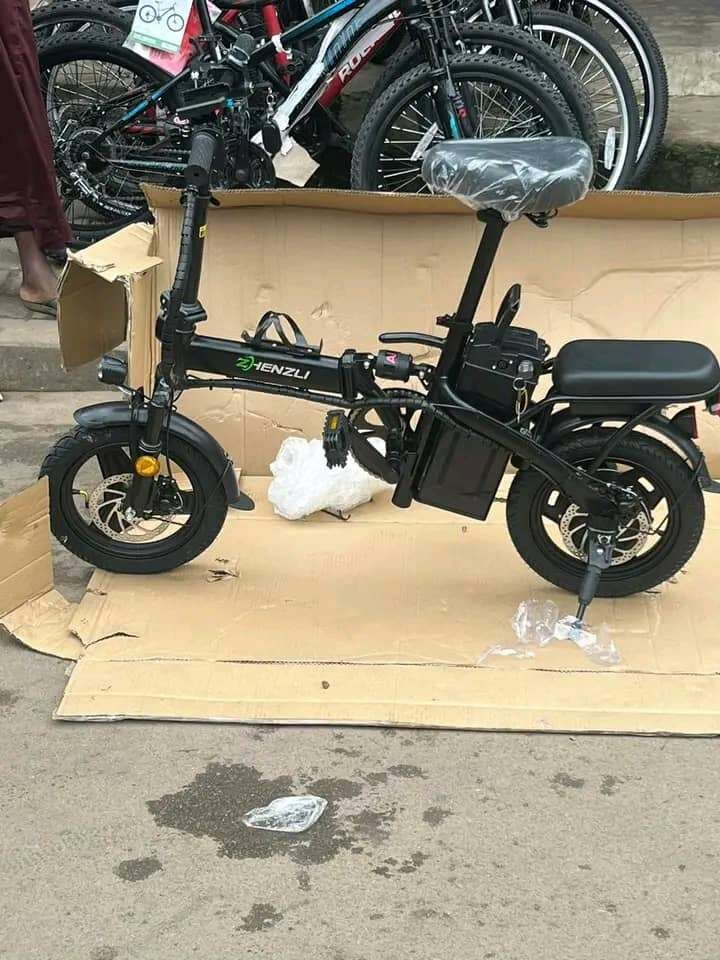 Vélo électrique pliable HENZLI