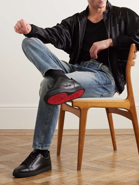 Sneakers en cuir noir élégants