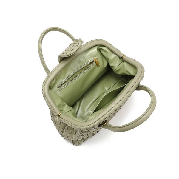 Sac à main tressé élégant